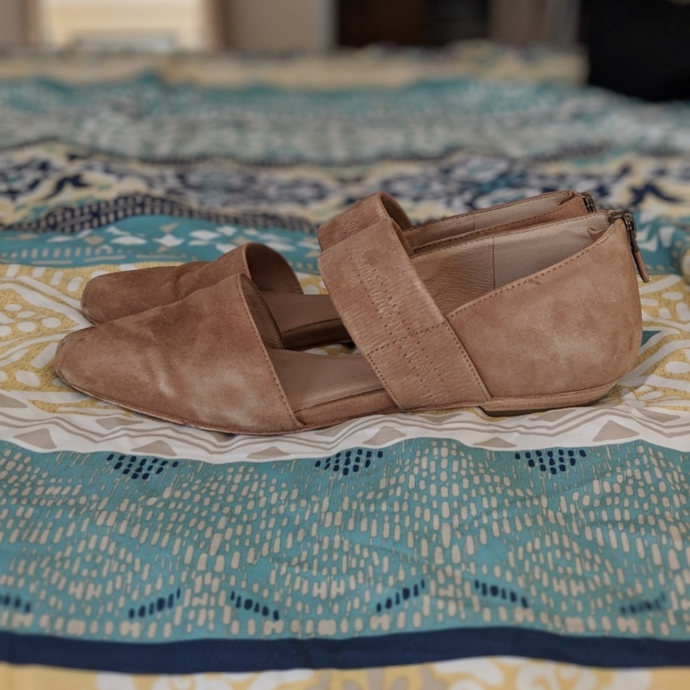 Eileen Fisher Point Toe Flats